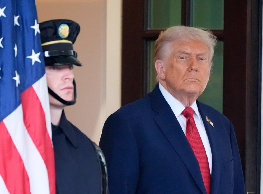 Tramp tvrdi da je FBI podsticao nerede u blizini Kapitola u januaru 2021. godine