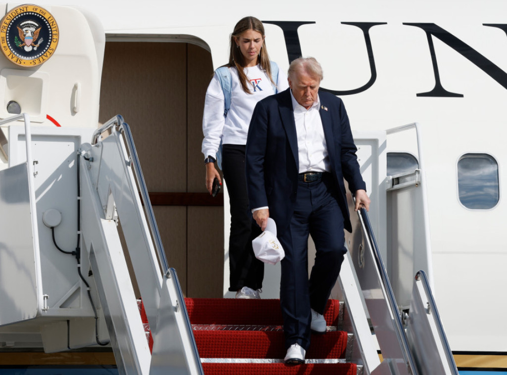 Trampova unuka objavila razgovor sa predsednikom SAD: On je samo moj deda