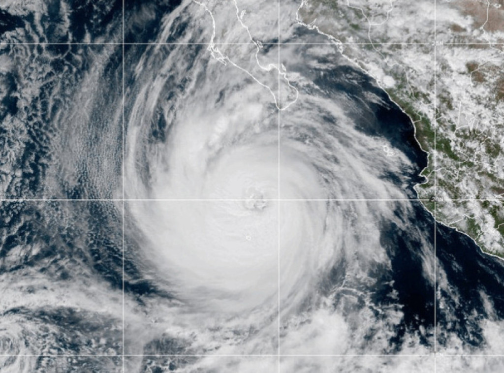Nju Džerzi proglasio vanredno stanje zbog uragana i nevremena