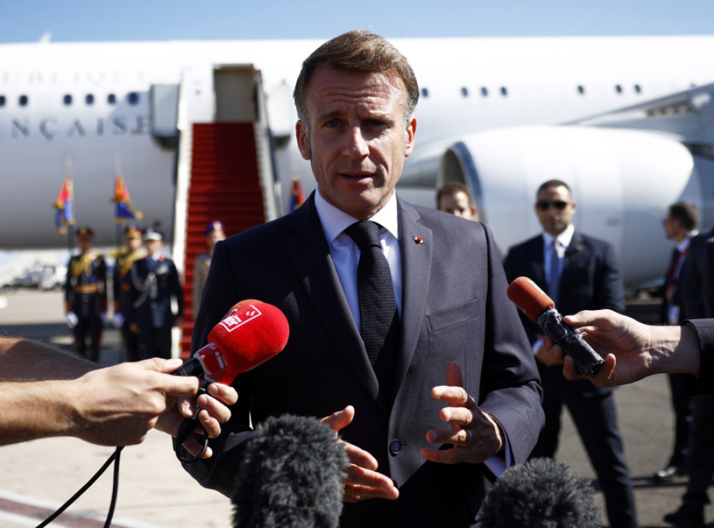 Predsednik Francuske Emanuel Makron pozdravio oslobađanje izraelskih talaca