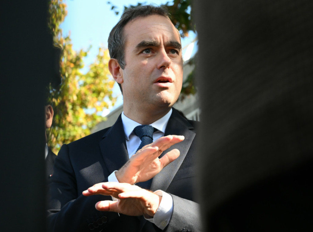 Francuska: Nepokorena Francuska i Nacionalno okupljan podneli zahteve za glasanje o nepoverenju novoj Lekornijevoj vladi