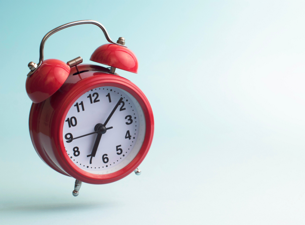 Letnje računanje vremena počelo u 2.00 sata pomeranjem kazaljki za sat unapred