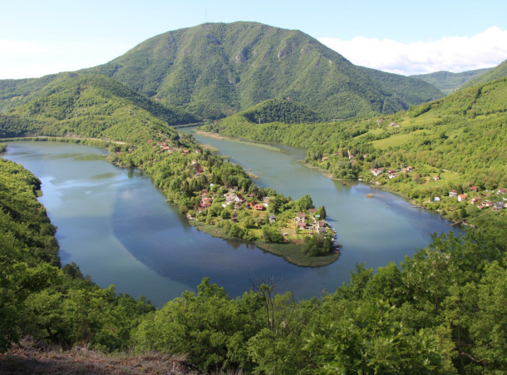 Pavkov: Obezbeđena sredstva za subvencije za još osam zaštićenih područja od nacionalnog interesa