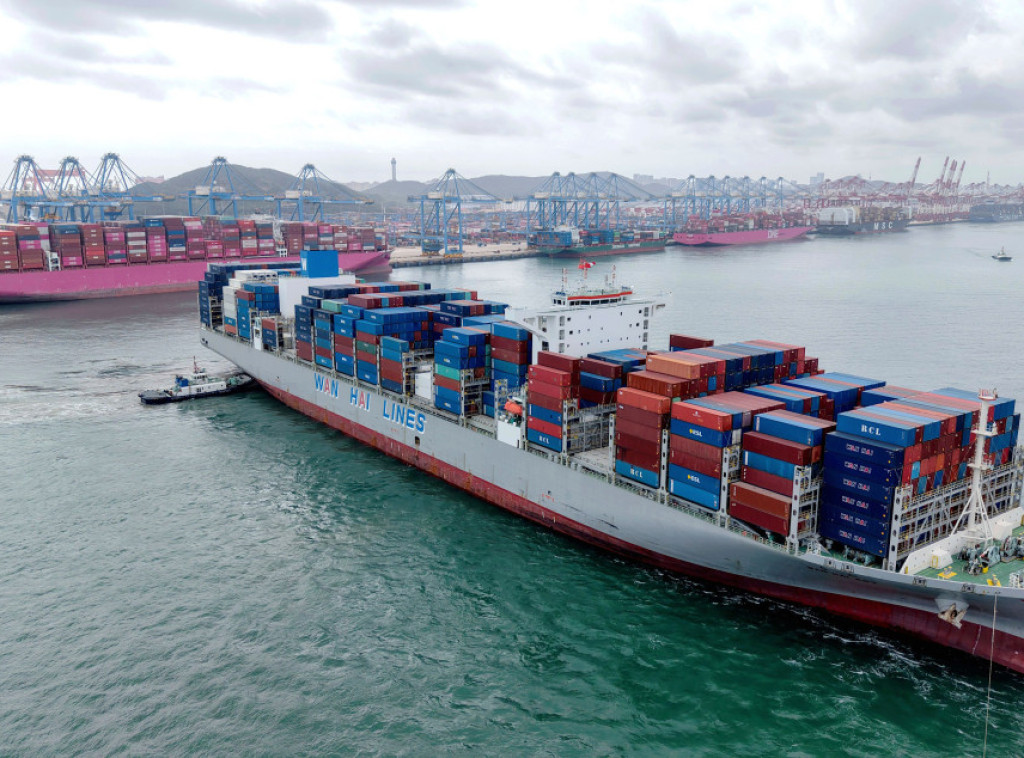 Prvi teretni brod s kontejnerima iz Kine stigao u Evropu preko Severnog morskog puta