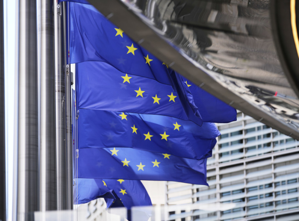 Sukobi demonstranata i policije u Briselu, korišćeni vodeni top i suzavac