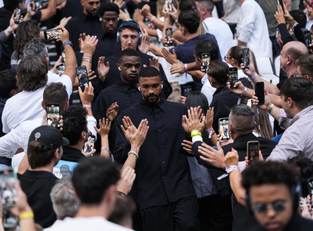 Fudbaler Juventusa Glejson Bremer uspešno operisao koleno