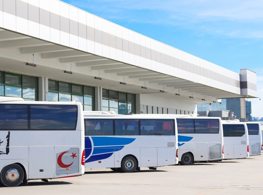 Sa KiM će u Tiranu krenuti 60 autobusa na protest podrške bivšim vođama tzv. OVK
