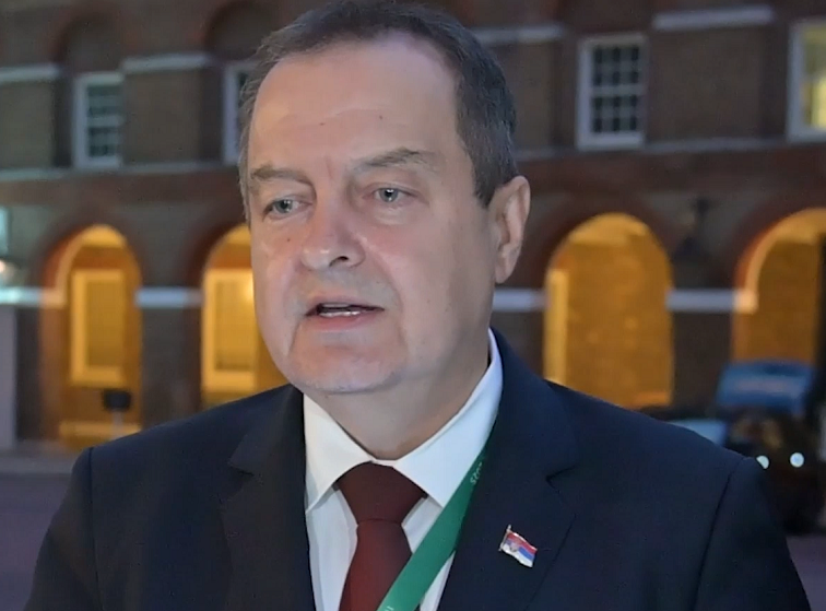 Dačić: Lažna informacija o navodnom povređivanju građanke, sa političkim ciljem