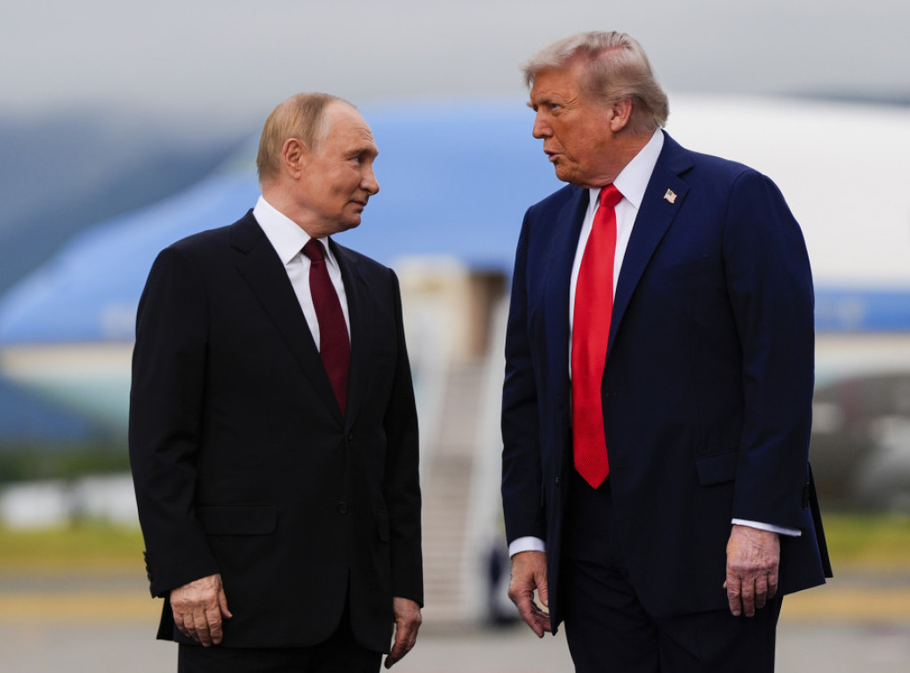 Rojters: Nema planova da se sastanak Trampa i Putina uskoro održi