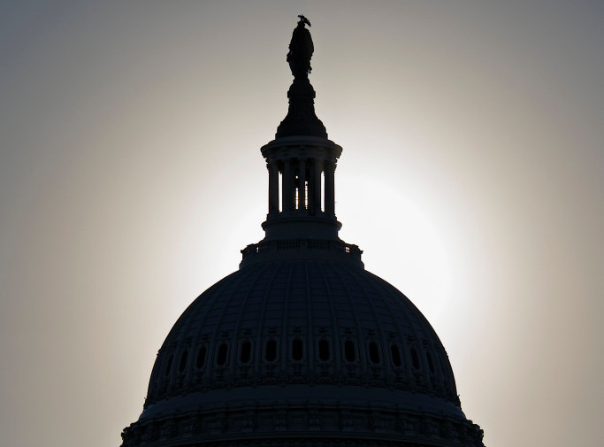 Ni iz desetog puta nije usvojen zakon o finansiranju Vlade SAD, nastavlja se obustava