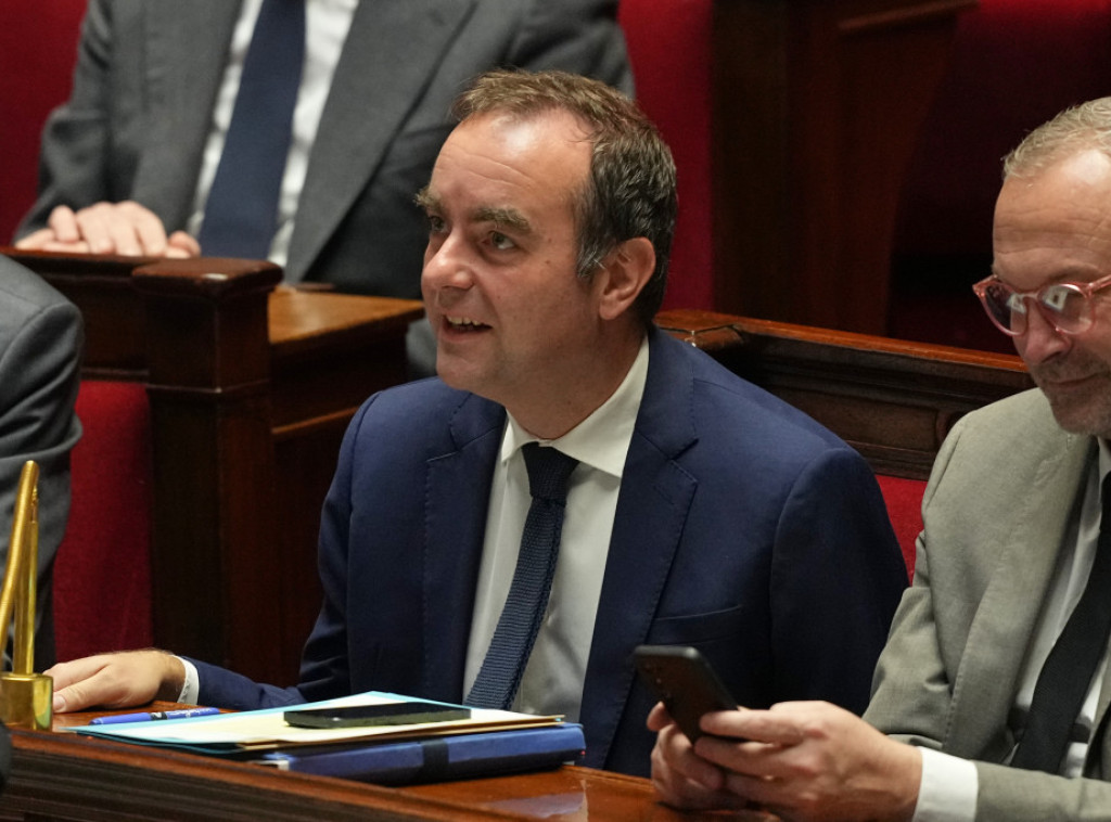 U francuskom parlamentu danas najavljena dva glasanja o poverenju Lekorniju