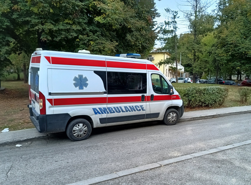 Hitna pomoć: Dve saobraćajne nezgode protekle noći, lakše povređene dve osobe