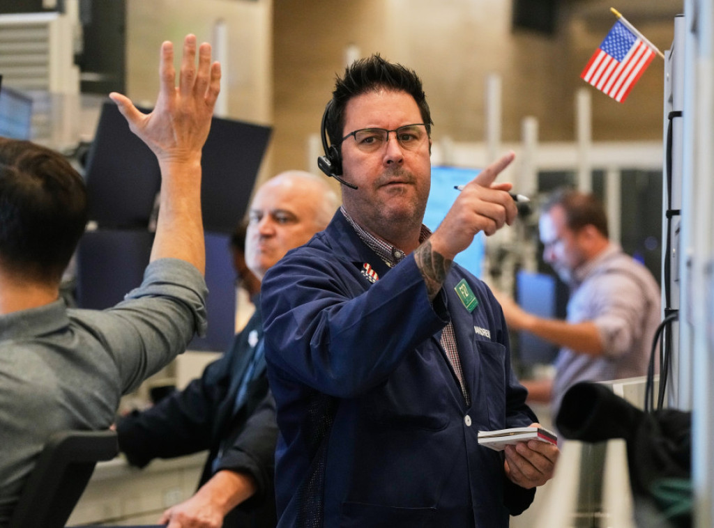 Evropski indeksi u padu, cena zlata raste, investitore brinu američke regionalne banke