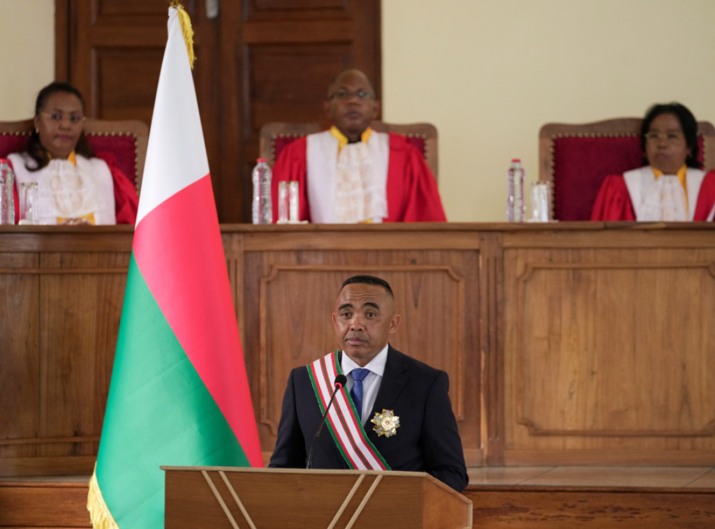 Pukovnik Majkl Randrianirina položio zakletvu nakon puča kao predsednik Madagaskara