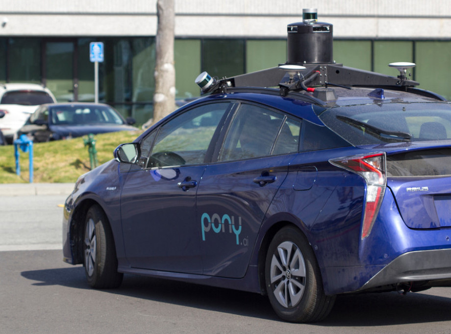 Trudnica u San Francisku porodila se u robotaksiju