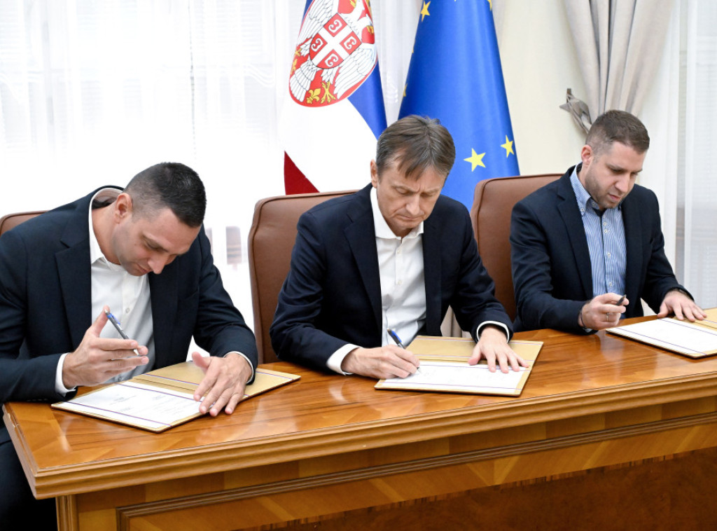 Darko Glišić i predsednik Opštine Kosjerić potpisli ugovor za proširenje vodovodne mreže