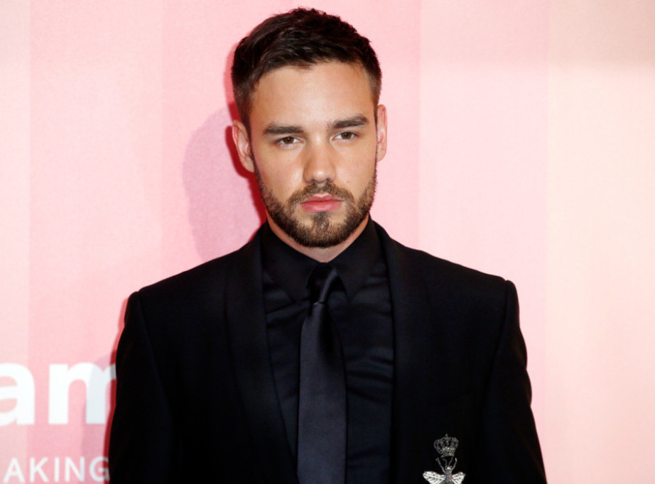 Obožavaoci odali poštu zvezdi grupe One Direction Liamu Pejnu godinu dana posle smrti