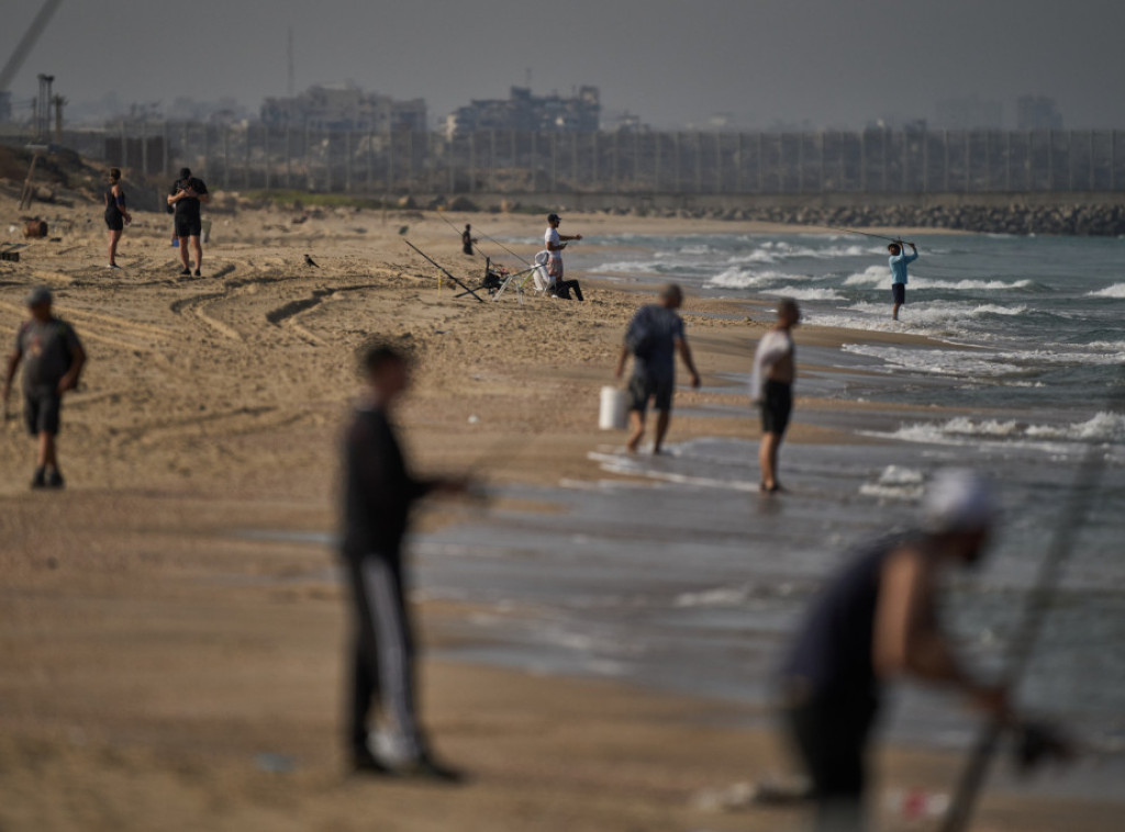 IDF: Izraelski brod ispalio upozoravajuće hice na nekoliko palestinskih brodova