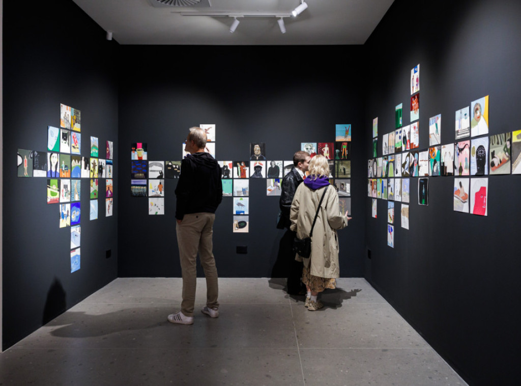 Otvorena izložba „Mitologija svakodnevice“ u Galeriji DOTS