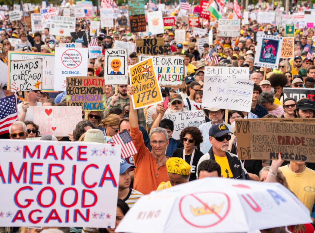 Počeo novi talas protesta "No kings" u SAD, Tramp poručio "ja nisam kralj"