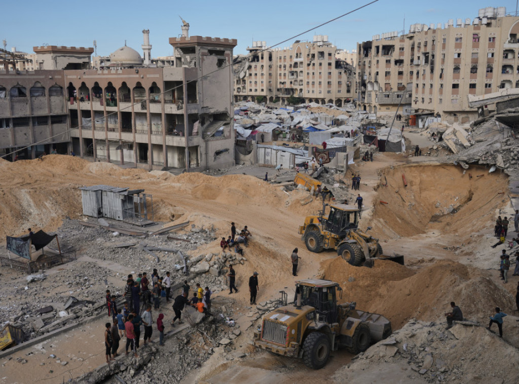 IDF počinje da obeležava tzv. Žutu liniju betonskim blokovima i metalnim znakovima