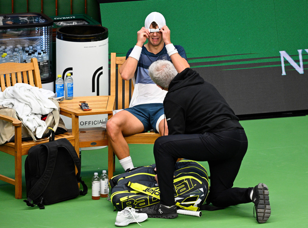 Danski teniser Holger Rune mora na operaciju, čeka ga duga pauza