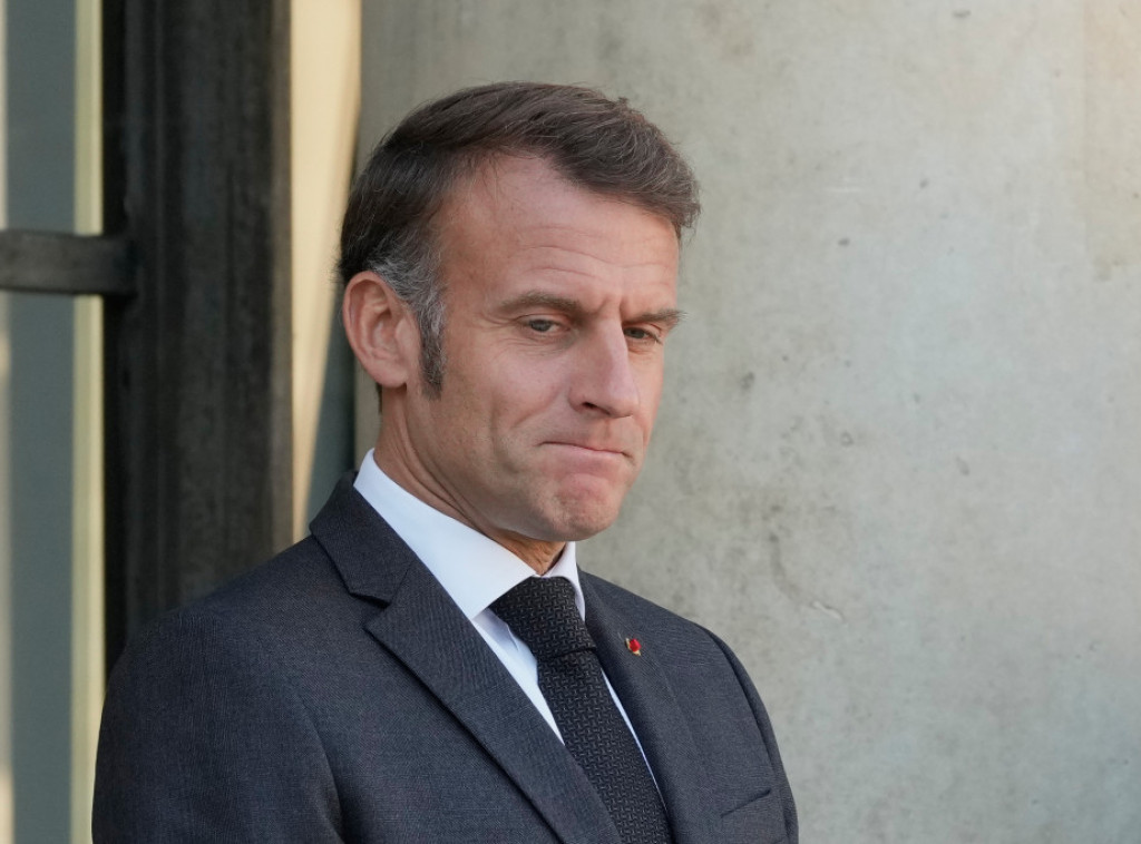 Makron: Ukradeni eksponati iz Luvra biće pronađeni, a počinioci kažnjeni