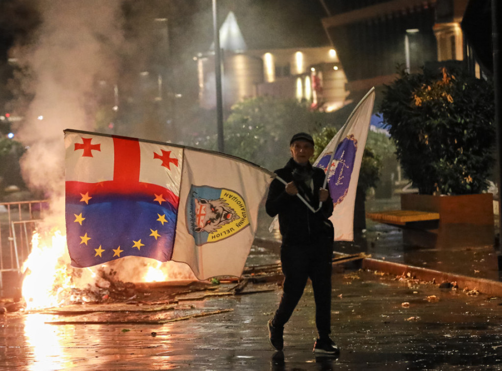 Mediji: Sud u Tbilisiju osudio demonstrante, po novom zakonu o skupovima