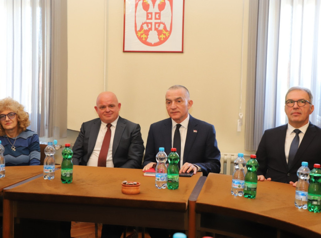 Ministar pravde Nenad Vujić posetio pravosudne organe u Leskovcu