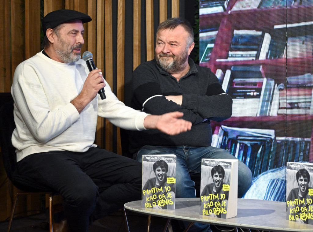 Sekson: Knjiga "Pamtim to kao da je bilo danas" je o pesmama koje su moja biografija