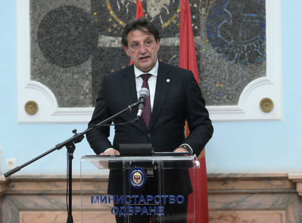 Gašić: Posvećenost Pavkovića službi ostavila neizbrisiv trag u istoriji naše zemlje