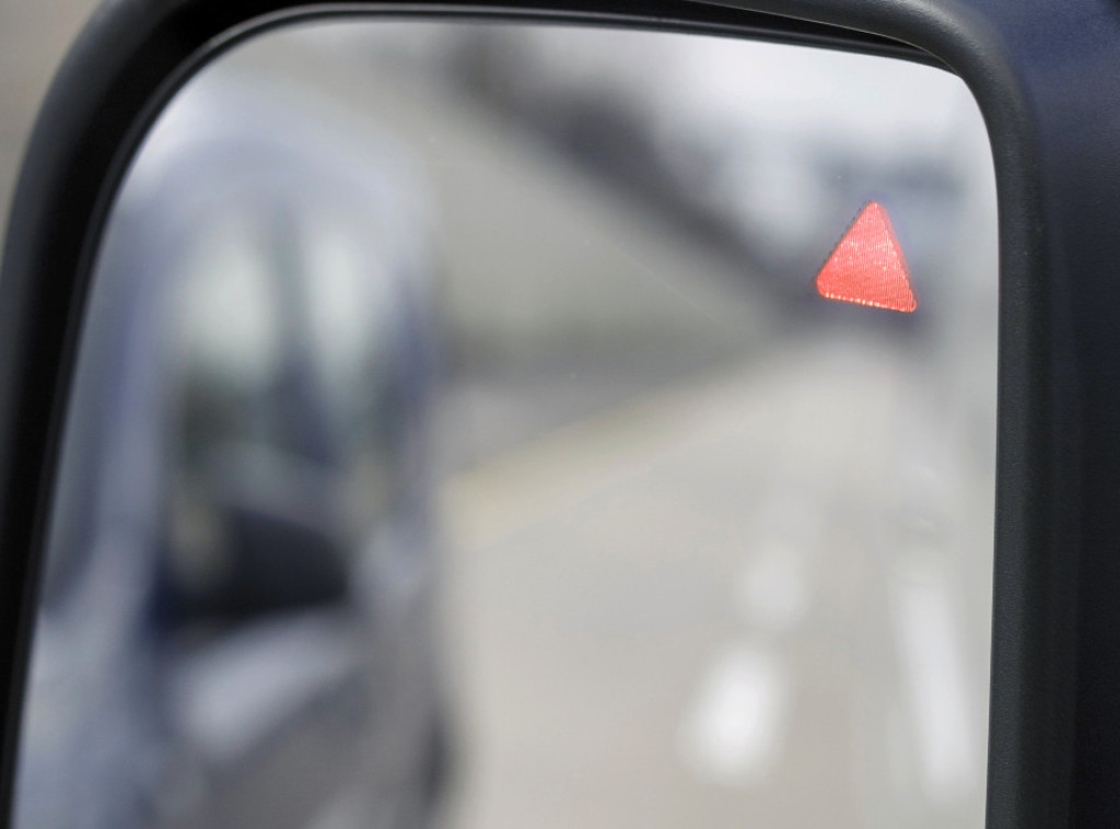 NEPRO: Opoziv Mercedesovih kombi vozila zbog mogućeg rizika od povreda