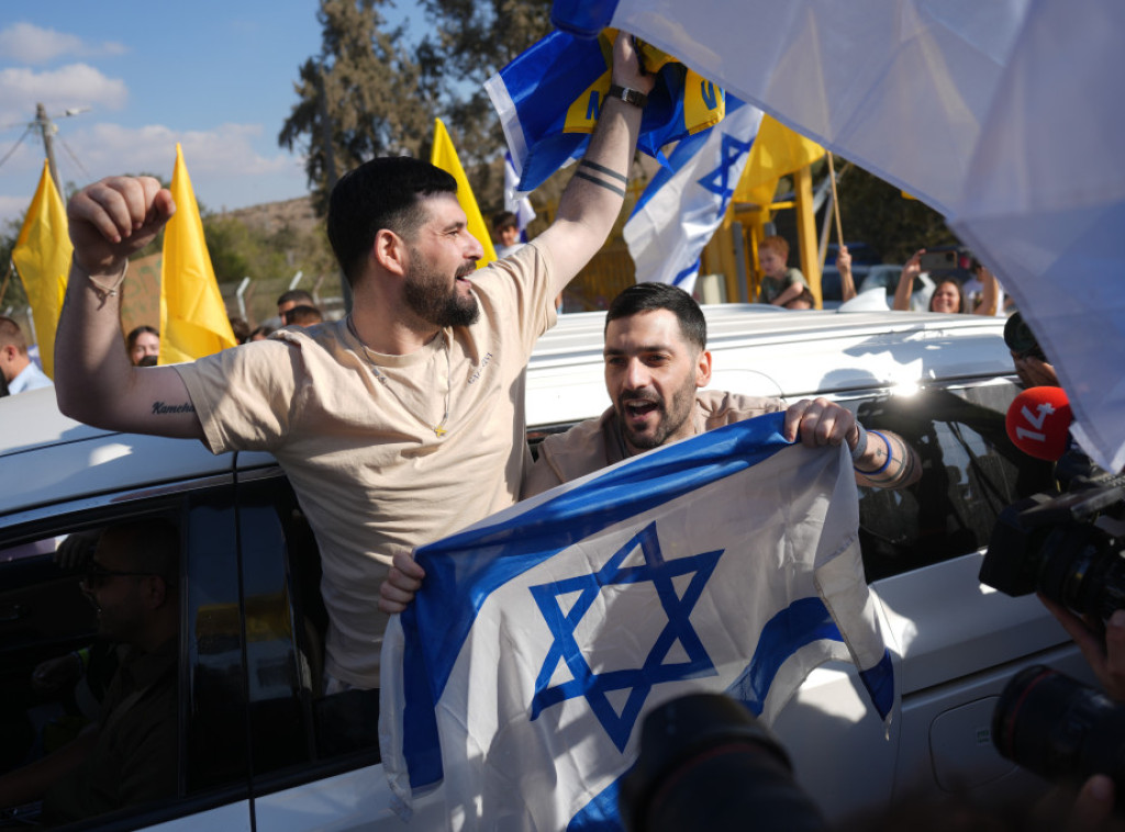 Oslobođeni taoci susreli se sa Stivom Vitkofom i Džaredom Kušnerom u Tel Avivu