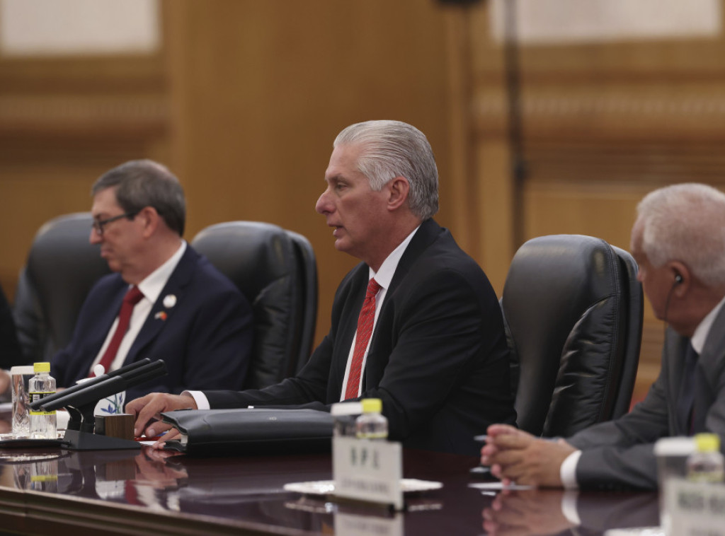 Kubanski predsednik Migel Dijaz-Kanel optužio SAD za mešanje u unutrašnje stvari latinoameričkih država