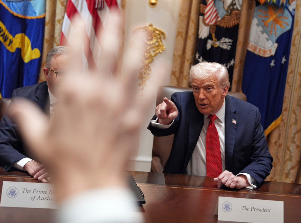 Kandidat Trampa za savetnika odustao od nominacije nakon optužbi za uvredljive poruke