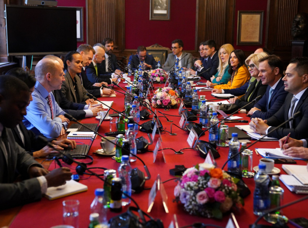 IMF mission begins official talks with Serbian delegation