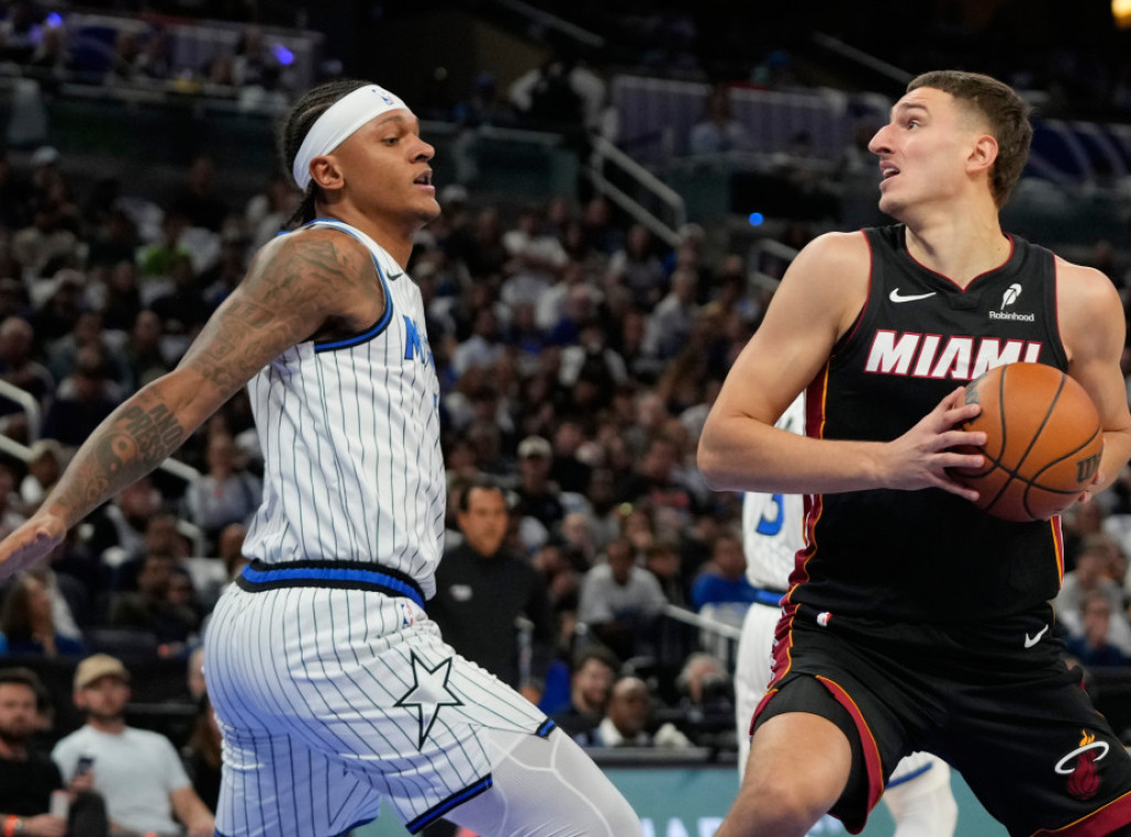 Poraz Majamija na startu NBA sezone, Jović postigao devet poena