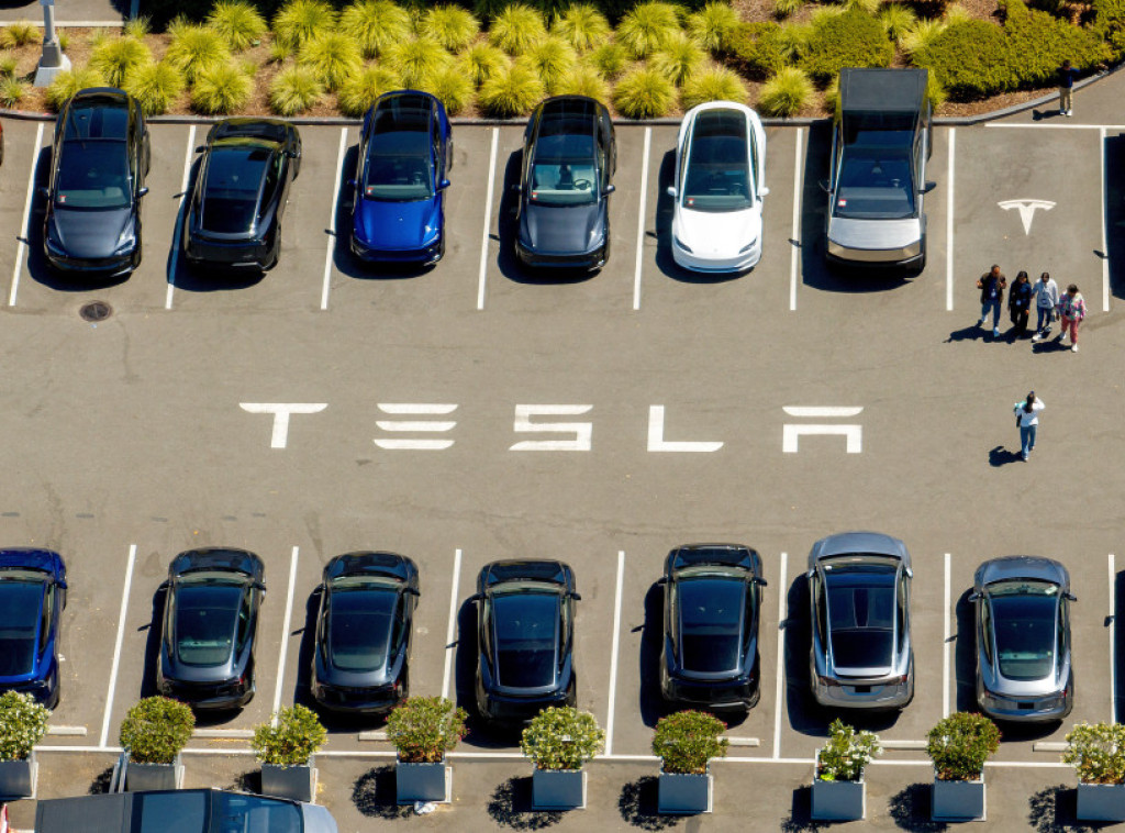 Prihodi Tesle porasli za 12 odsto u trećem kvartalu, ali akcije pale zbog slabije zarade