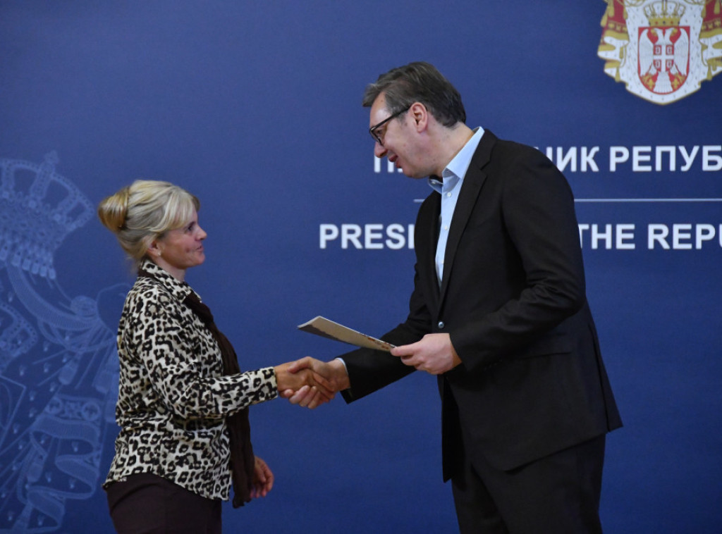 Vučić: Žene su stub svake države, od januara pomoć preduzetnicama do milion dinara