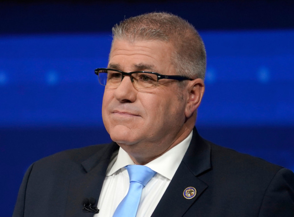 Četiri člana porodice kandidata za guvernera iz Ilinoisa Darena Bejlija poginula u padu helikoptera