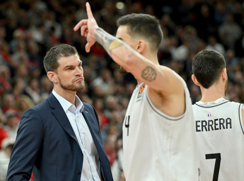 Tijago Spliter privremeni trener košarkaša Portlanda nakon hapšenja Čonsija Bilapsa