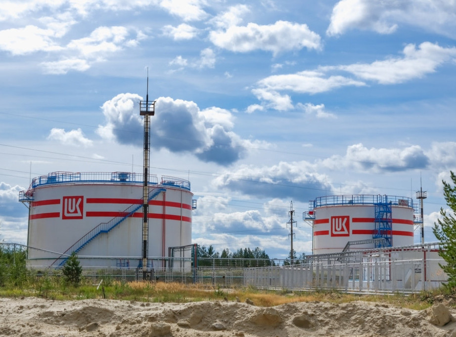 Ruska naftna kompanija Lukoil najavila prodaju svoje imovine u inostranstvu