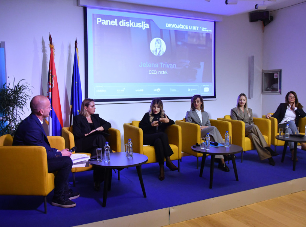 Konferencija "Devojčice u IKT-u - Liderke digitalnog doba'' održana u Beogradu