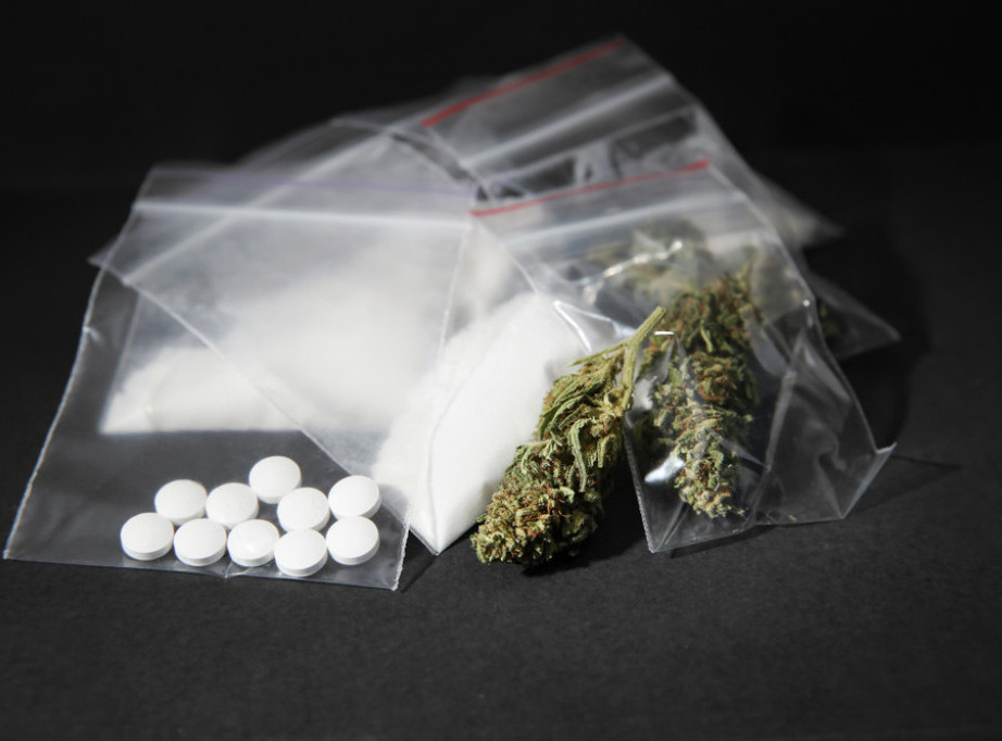 Marihuana, kokain i heroin zaplenjeni u Nišu, trojica uhapšena