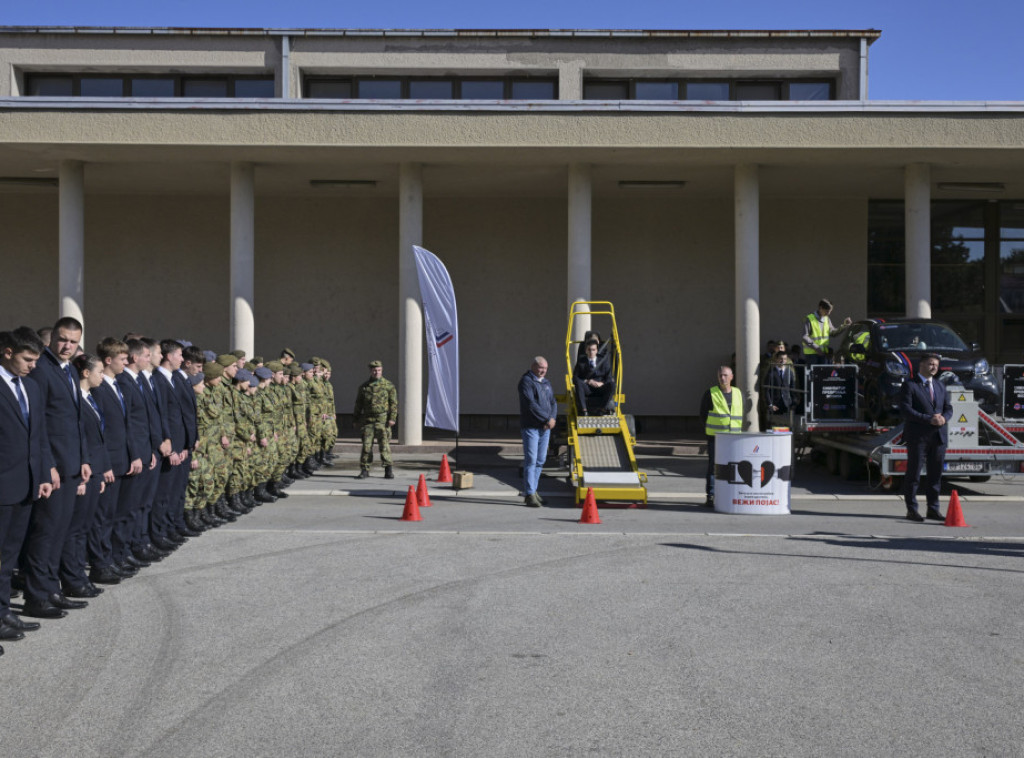 Kampanja iz oblasti bezbednosti saobraćaja održana na Vojnoj akademiji