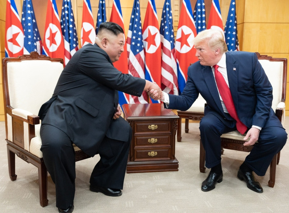 Zvanični Seul: Susret Trampa i Kim Džong Una "malo verovatan"; Tramp: Sastao bih se sa Kim Džong Unom ako on to želi