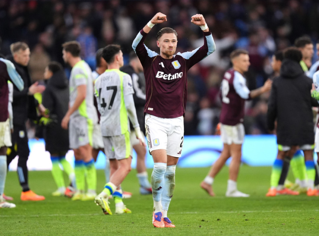 Poljski fudbalski reprezentativac Meti Keš produžio ugovor sa Aston Vilom