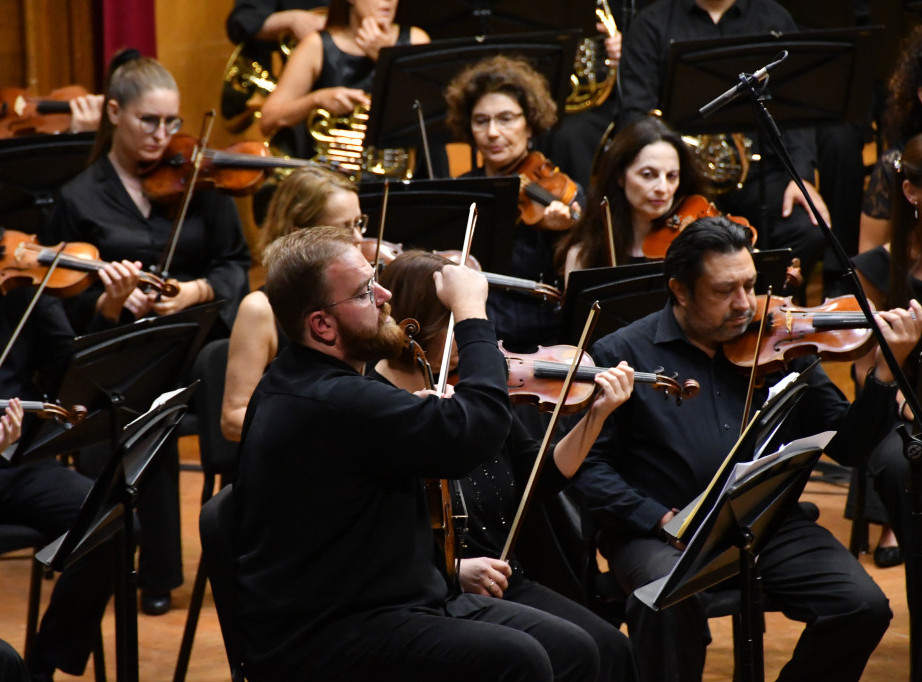 Beogradska filharmonija održala gala koncert sa violinistom Pinkasom Cukermanom