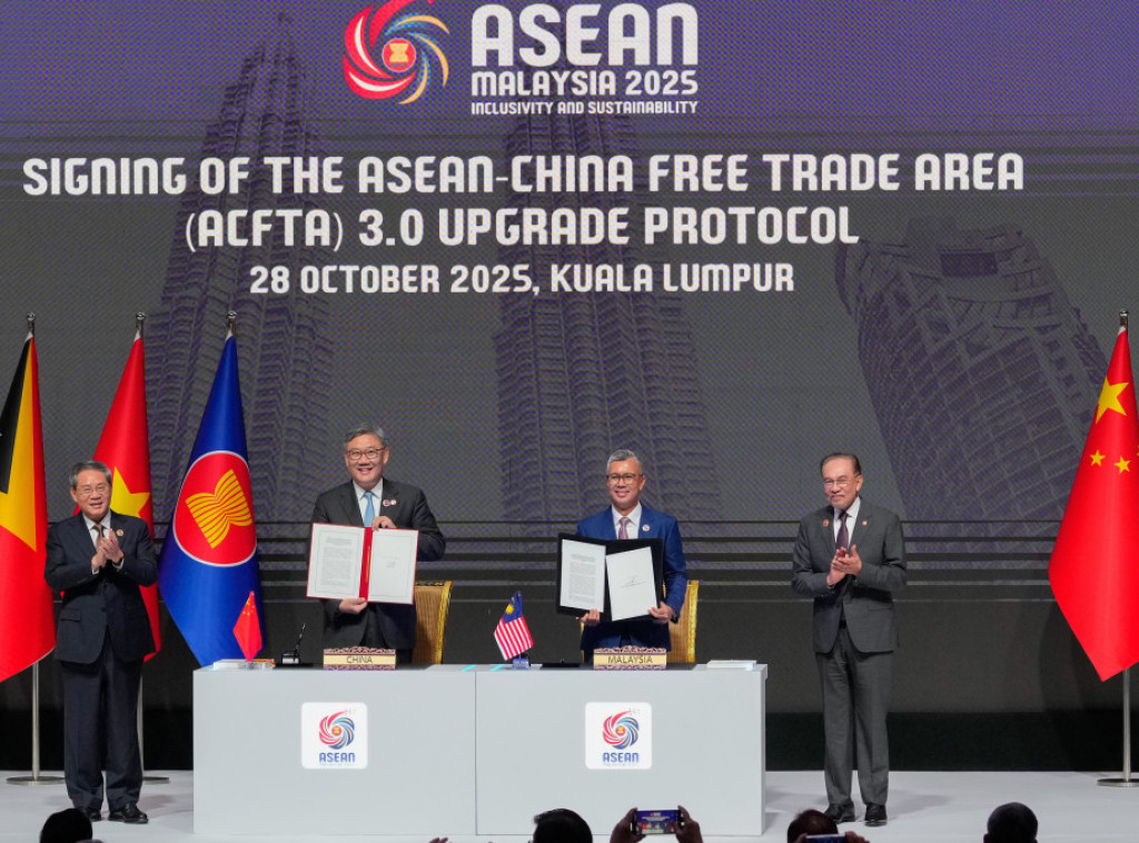 Kina i ASEAN potpisali unapređeni sporazum o slobodnoj trgovini