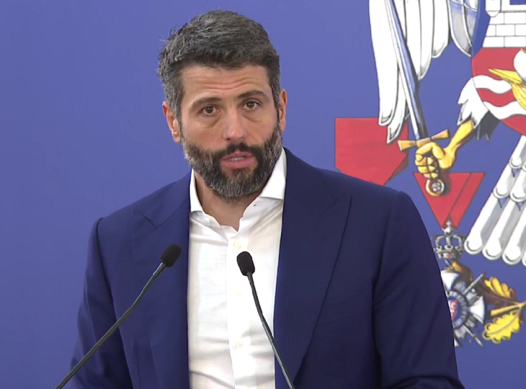 Aleksandar Šapić: Stigao sat za kružni tok na Trgu republike, čekamo da bude završeno postolje